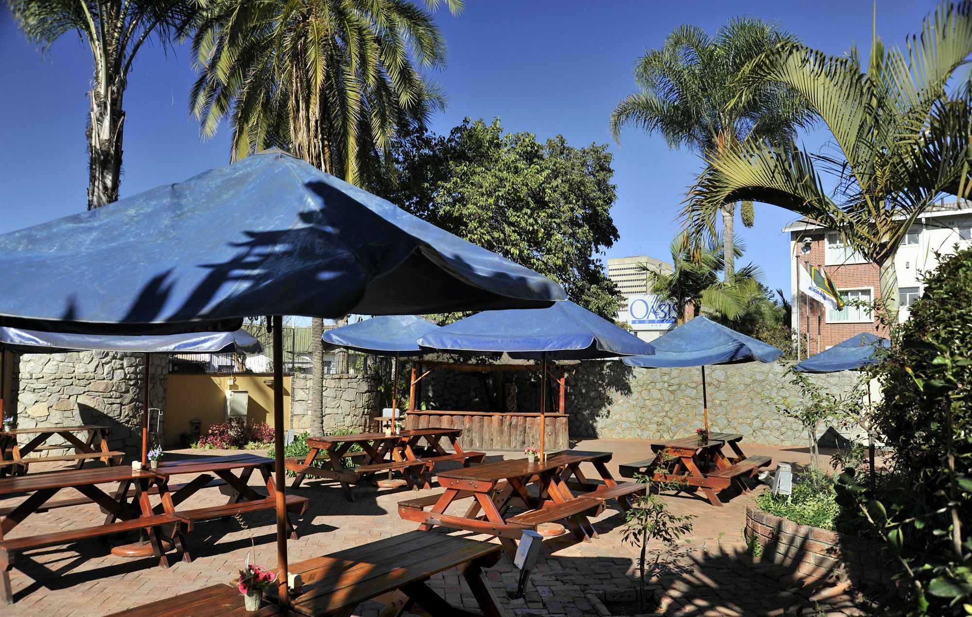 Cresta Oasis Hotel Harare Exterior foto